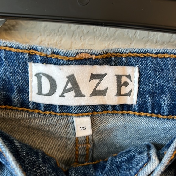 Daze Straight Up in Flirt jeans 25 - Picture 7 of 10